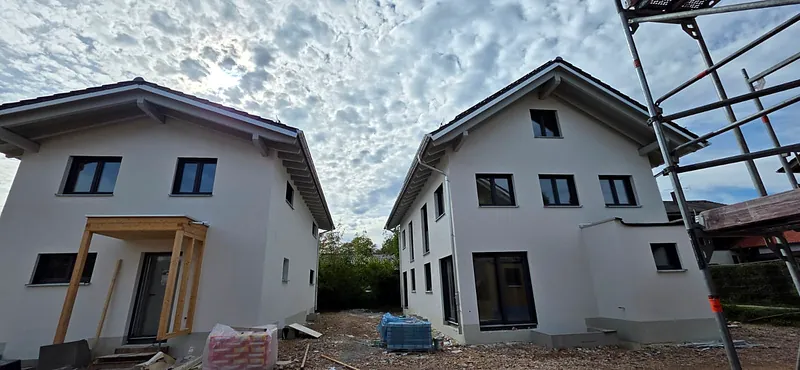 Fassadenmontage mit Mineralwolle-Dämmplatten